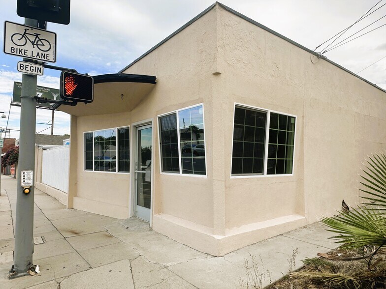 7301-7307 Foothill Blvd, Tujunga, CA for sale - Building Photo - Image 1 of 41