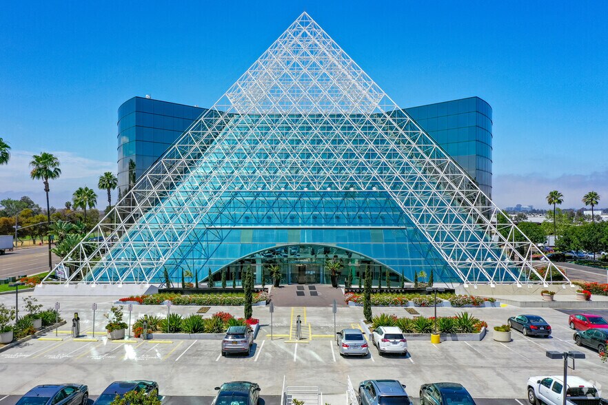 7310 Miramar Rd, San Diego, CA à louer - Photo du bâtiment - Image 2 de 2