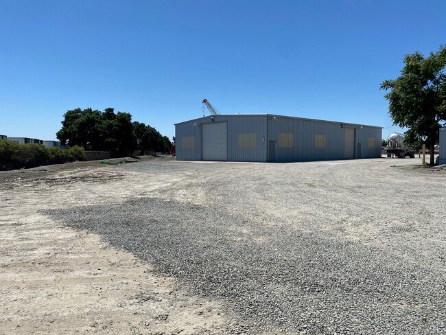 Plus de détails pour 2467 E Mariposa Rd, Stockton, CA - Industriel à louer
