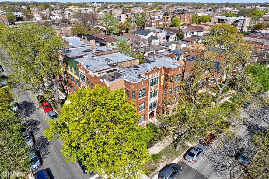 8156 S Laflin St, Chicago, IL for sale - Primary Photo - Image 1 of 8