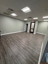 100 Commons Way, Holmdel, NJ for lease Interior Photo- Image 2 of 5