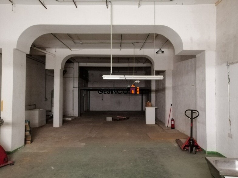 Retail in Ontinyent, Valencia for lease - Building Photo - Image 2 of 7