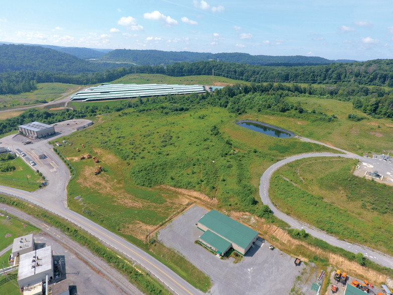 3050 Industrial Park Rd, Morgantown, WV for sale - Building Photo - Image 2 of 4