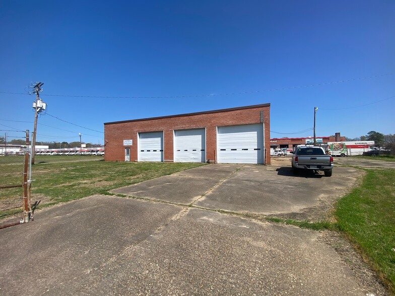 5819 Courtesy Ln, Shreveport, LA for sale - Building Photo - Image 3 of 5