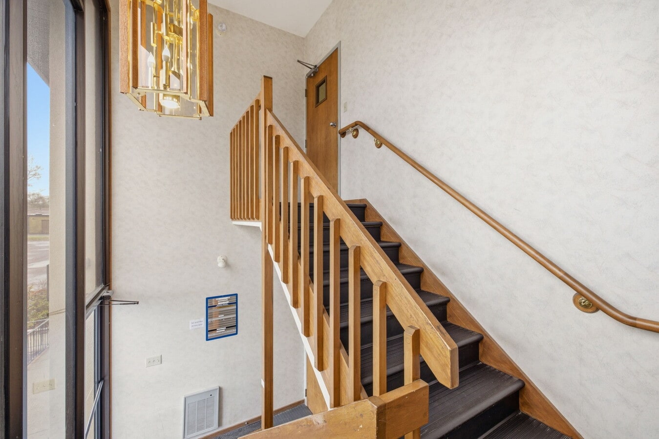 160 Oak St, Glastonbury, CT 06033 - Unit 1H - - Lobby - Image 2 of 18