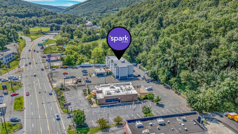 821 Northern Blvd, Clarks Summit, PA à vendre - Photo du bâtiment - Image 3 de 39