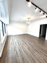 25 W King St, Shippensburg, PA à louer Photo intérieure- Image 2 de 14