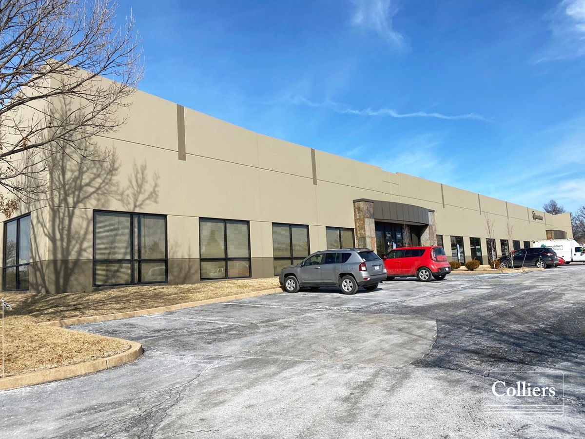 11695-11699 Lakeside Crossing Ct, Saint Louis, MO for lease Building Photo- Image 1 of 1