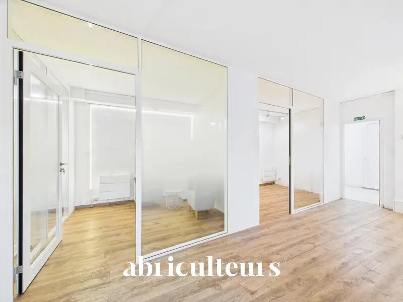 98 Rue Jean Fraix, Rezé à vendre Photo du bâtiment- Image 1 de 13