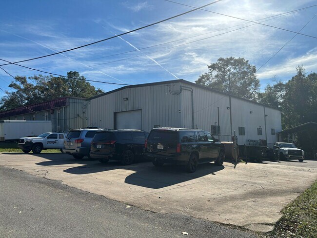 Plus de détails pour 1211 Commercial Park Dr, Tallahassee, FL - Industriel à vendre