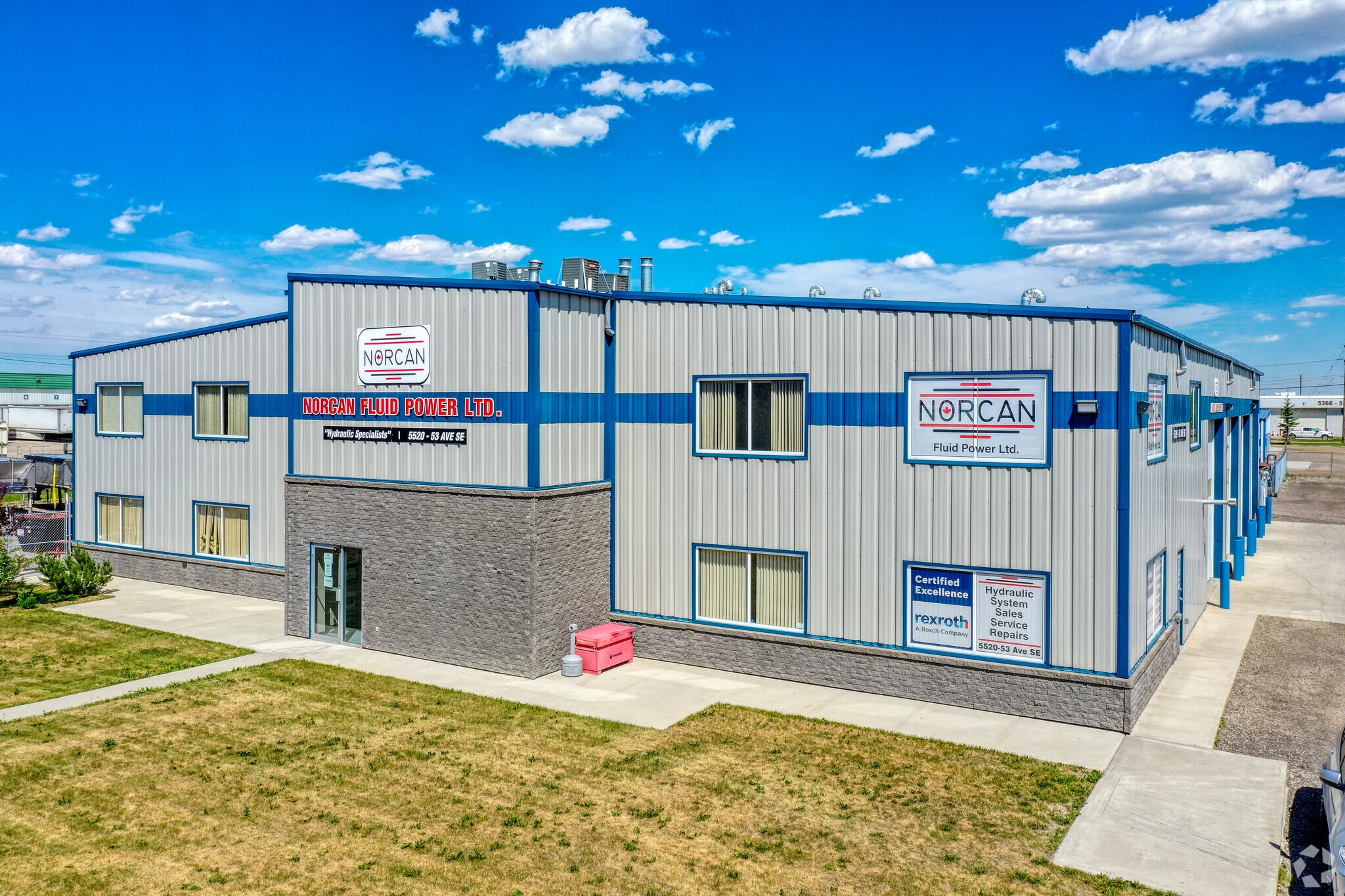 5520 53rd Ave SE, Calgary, AB for lease Primary Photo- Image 1 of 5