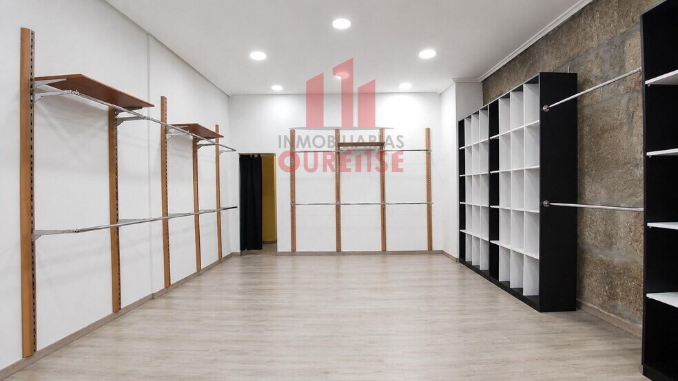 Retail in Ourense, Orense for lease - Interior Photo - Image 3 of 12