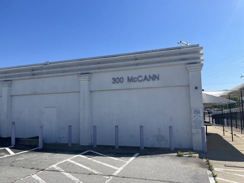 300 McCann St, Nashville, TN for lease - Building Photo - Image 1 of 14