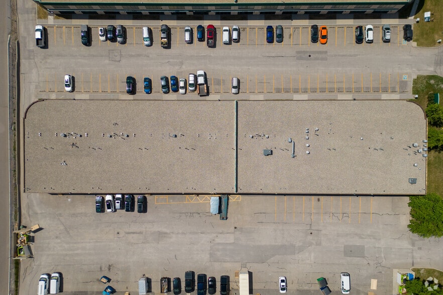 1431 40th Ave NE, Calgary, AB à vendre - Aérien - Image 3 de 30