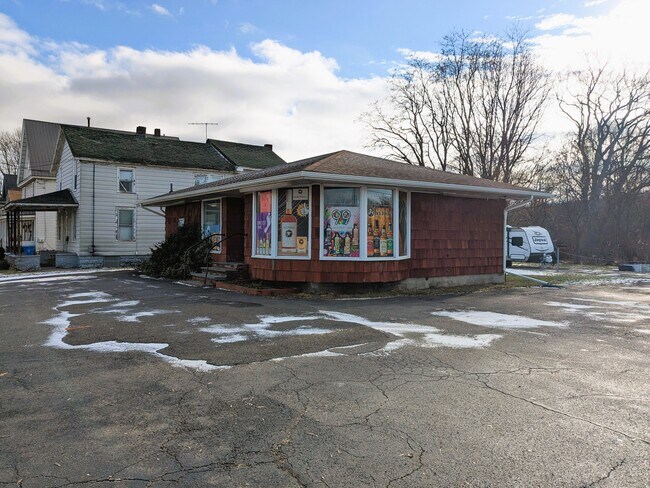 More details for 189-191 Port Watson St, Cortland, NY - Retail for Sale
