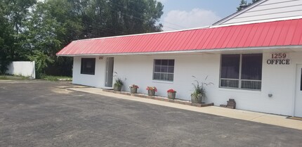 1257 E Broadway St, Bradley, IL for lease Building Photo- Image 1 of 8