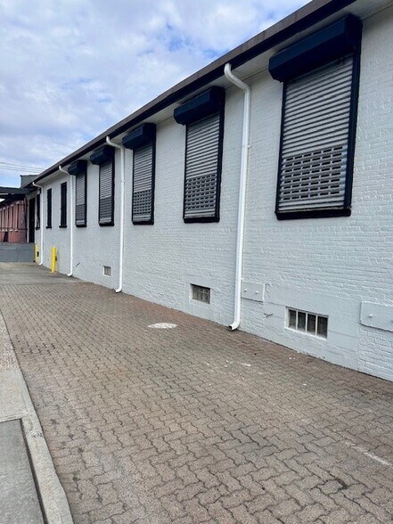 430 Nepperhan Ave, Yonkers, NY à louer - Photo du bâtiment - Image 2 de 11