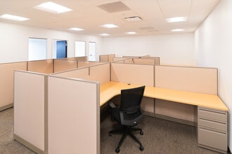 1051 Perimeter Dr, Schaumburg, IL for lease Interior Photo- Image 2 of 4