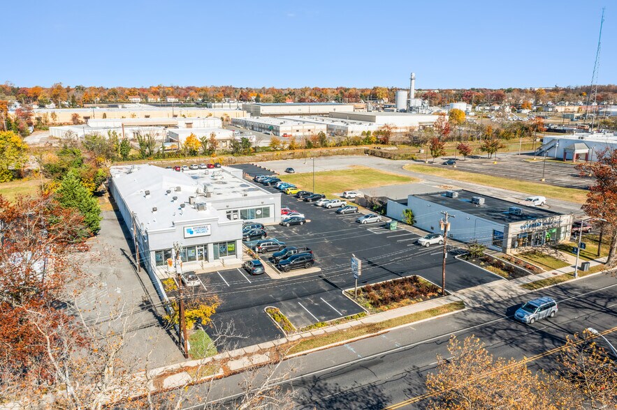 60 W Landis Ave, Vineland, NJ à vendre - Photo du bâtiment - Image 2 de 9