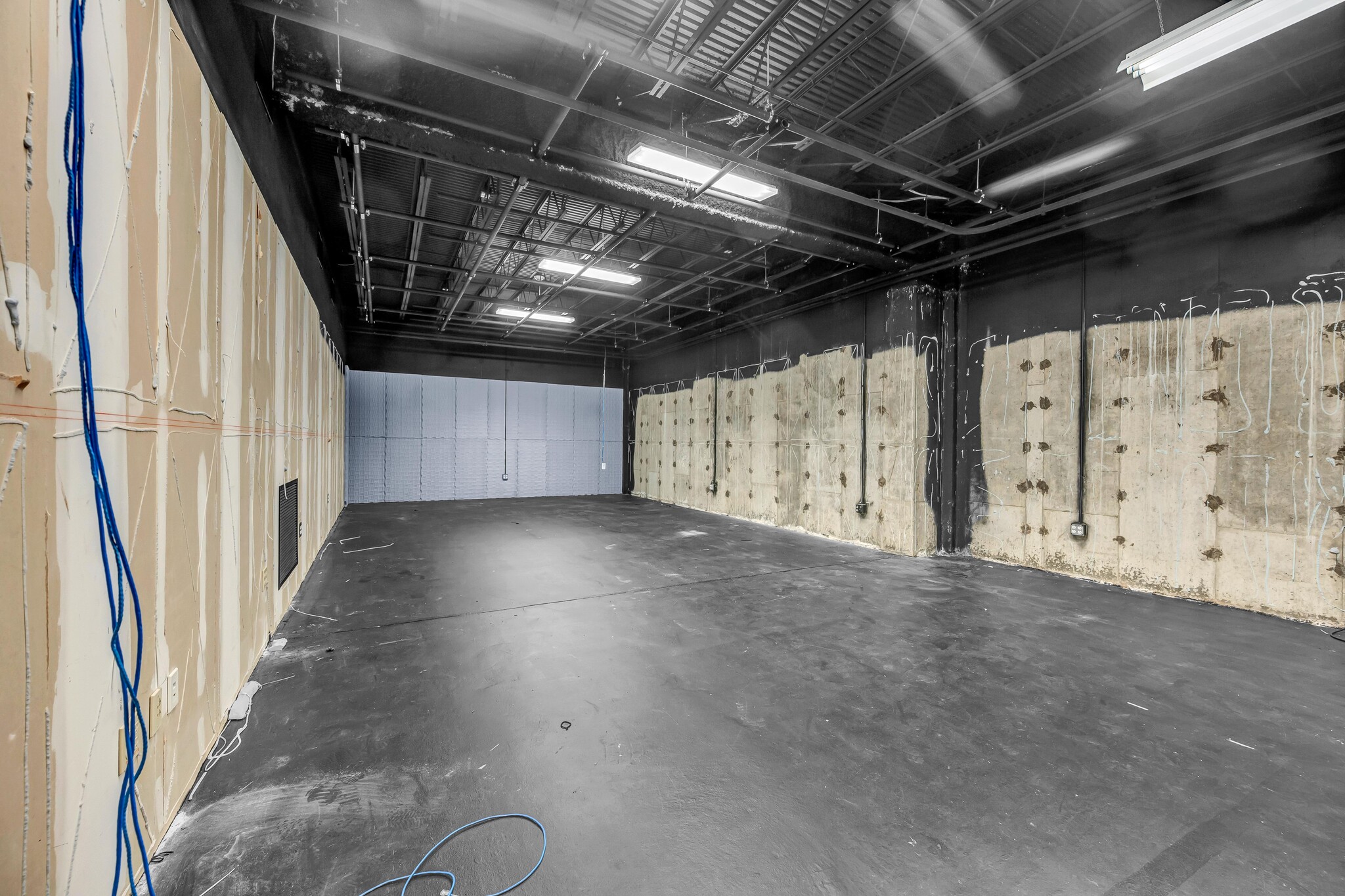 11 Mile Hill Rd, Newtown, CT à louer Photo intérieure- Image 1 de 2