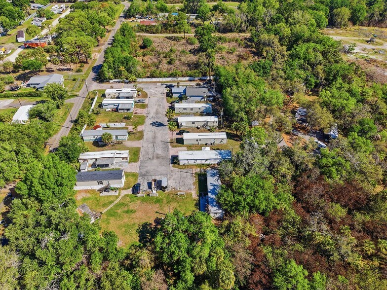12300 Phillips Ln, Gibsonton, FL à vendre - Photo du bâtiment - Image 3 de 29