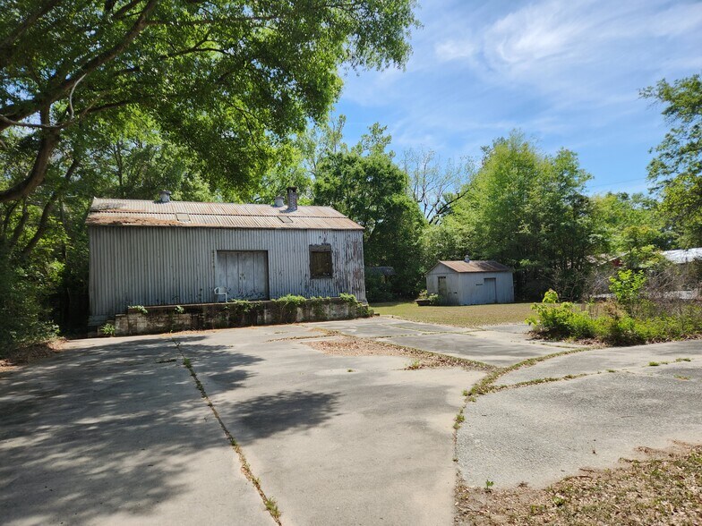 415 S Memorial Ave, Walterboro, SC à vendre - Photo du bâtiment - Image 2 de 9