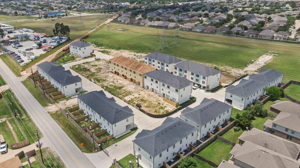 3250 Sauce Pan Way, Katy, TX à vendre - Photo du bâtiment - Image 2 de 11