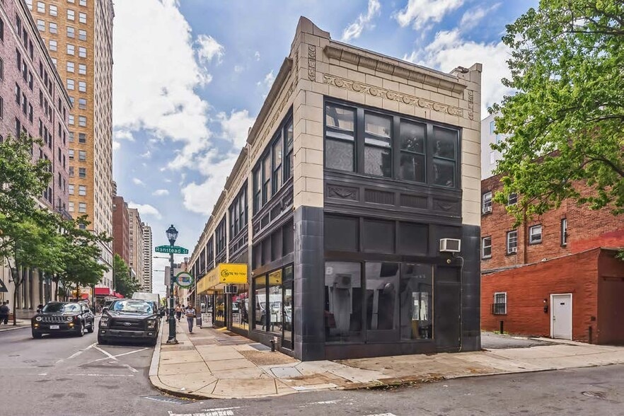2001 Chestnut St, Philadelphia, PA for lease - Building Photo - Image 2 of 4