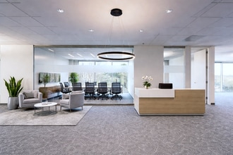 4550 N Point Pky, Alpharetta, GA à louer Photo intérieure- Image 2 de 9