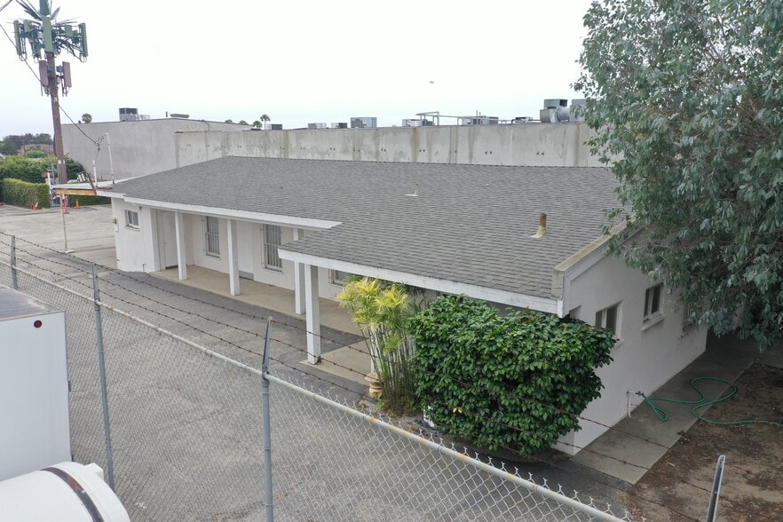 25316 Frampton Ave, Harbor City, CA for sale - Building Photo - Image 3 of 8