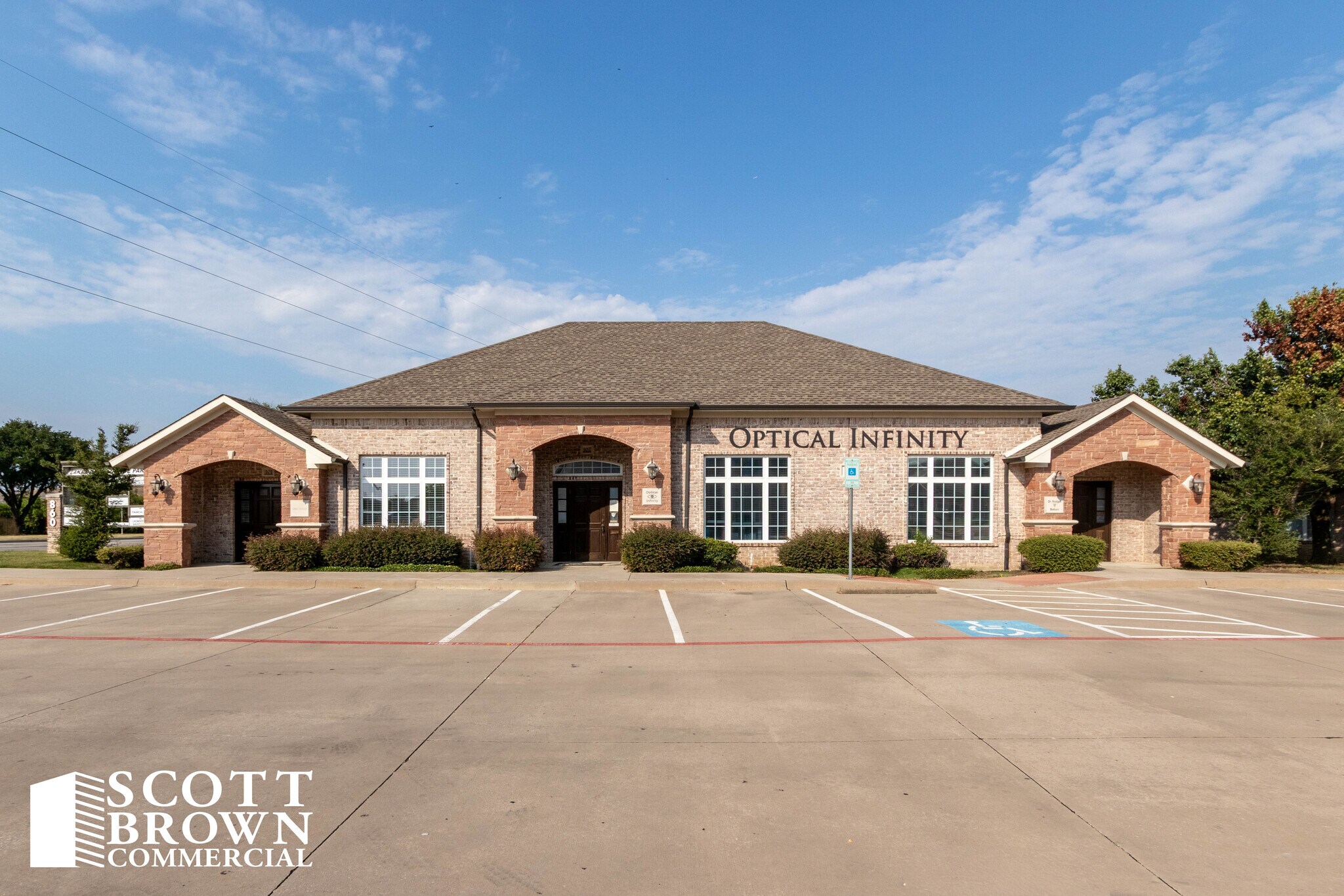 860 Hebron Pky, Lewisville, TX à vendre Photo du bâtiment- Image 1 de 1