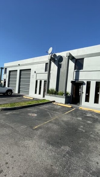 2495-2501 W 80th St, Hialeah, FL for lease - Commercial Listing Video - Image 2 of 10