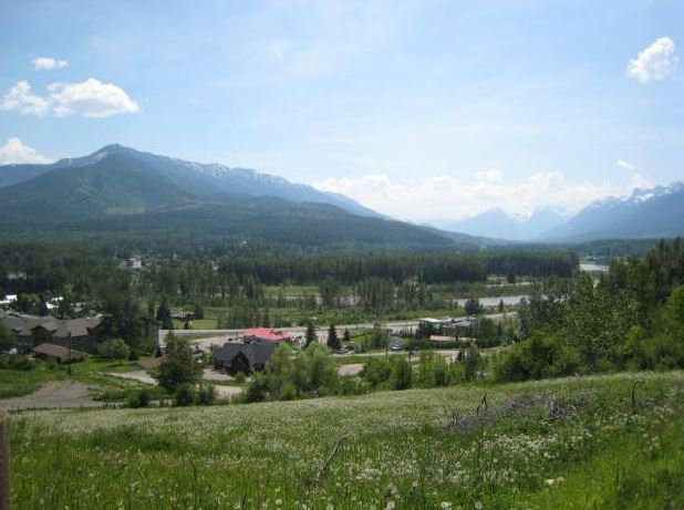 246 Hoath St, Fernie, BC for sale Primary Photo- Image 1 of 1