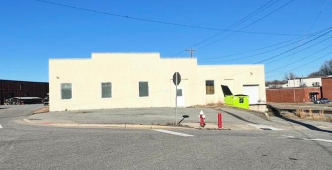 1150 Tryon Ave, High Point, NC for lease - Building Photo - Image 2 of 4