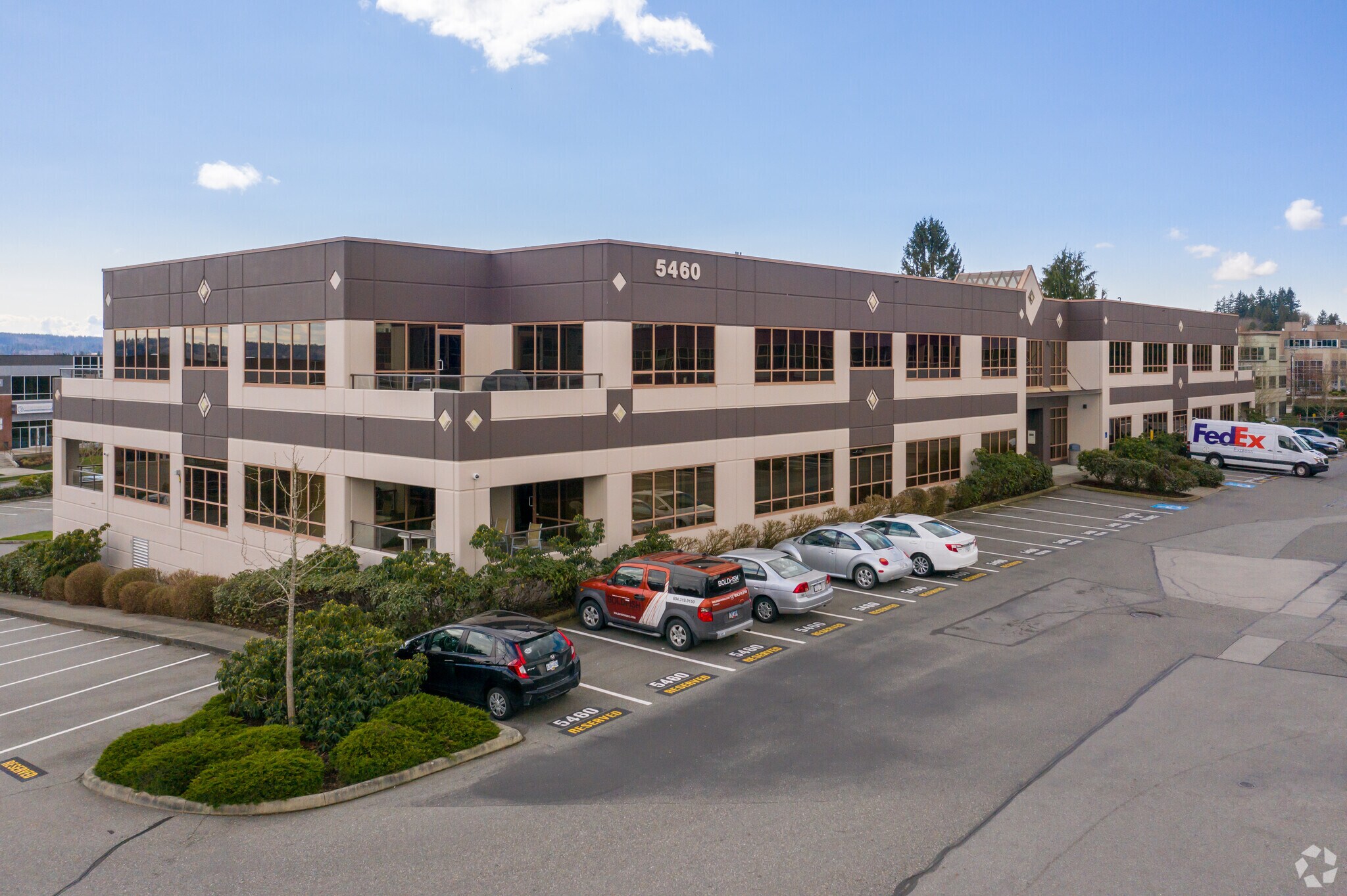 5460 152nd St, Surrey, BC à vendre Photo principale- Image 1 de 1