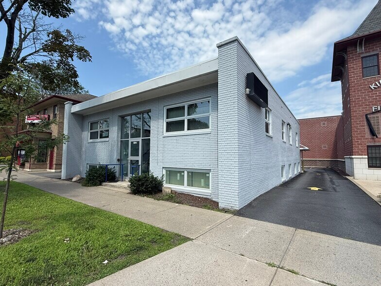 584 Wyoming Ave, Kingston, PA à vendre - Photo du bâtiment - Image 2 de 27