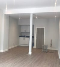 74 Chigwell Rd, London for lease Interior Photo- Image 1 of 1