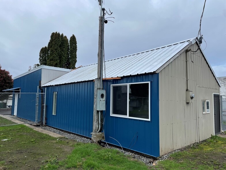 1703 E 4th St, Vancouver, WA for lease - Building Photo - Image 2 of 5