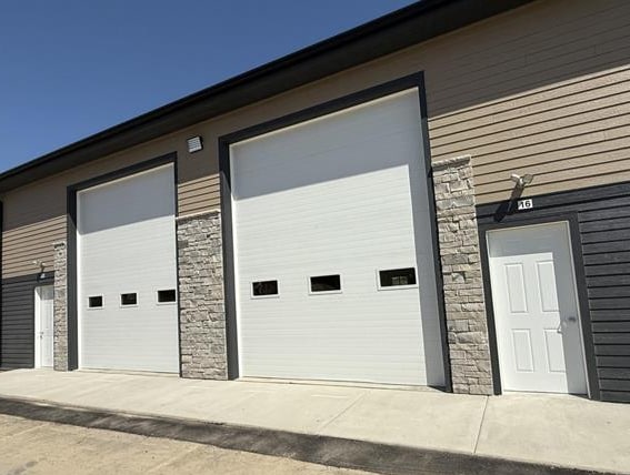 7645 Grinde Rd, Deforest, WI for sale - Building Photo - Image 1 of 3