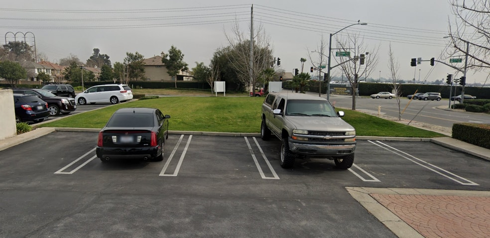 659 E 15th St, Upland, CA for lease - Building Photo - Image 3 of 3