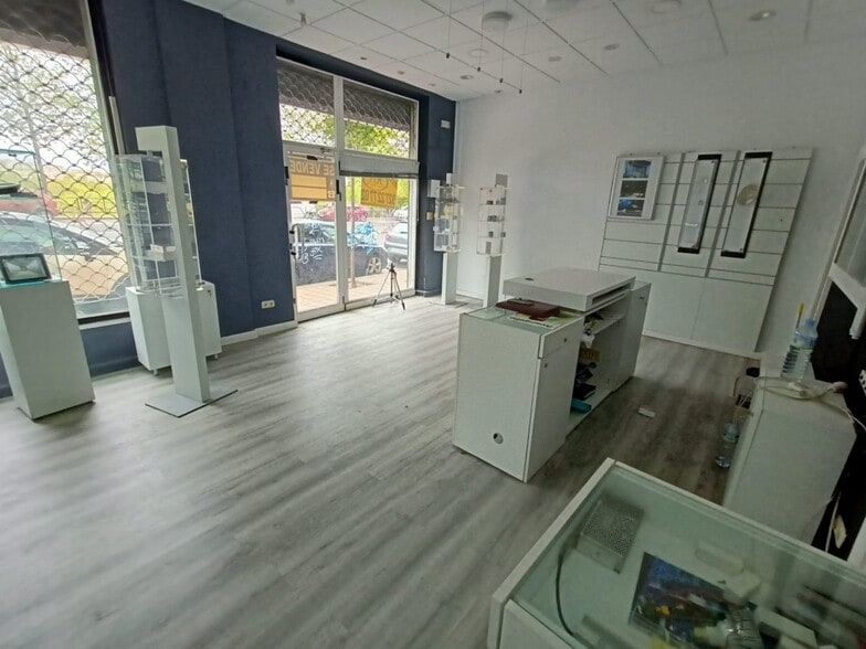 Retail in Cáceres for sale - Building Photo - Image 2 of 15