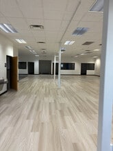 7575 E Redfield Rd, Scottsdale, AZ for lease Interior Photo- Image 2 of 12