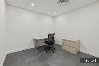 10410 Boul Gouin O, Roxboro, QC for lease Interior Photo- Image 1 of 1