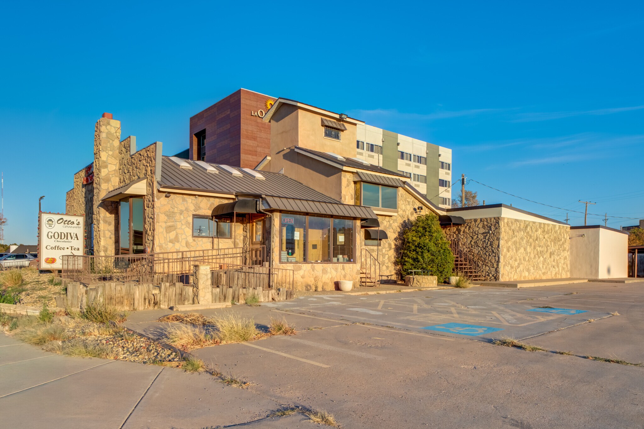 4119 Marsha Sharp Fwy, Lubbock, TX for lease Building Photo- Image 1 of 22