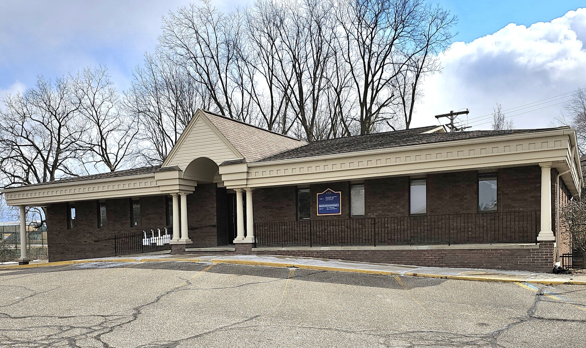 155 Rochdale Rd, Rochester Hills, MI for sale Building Photo- Image 1 of 1