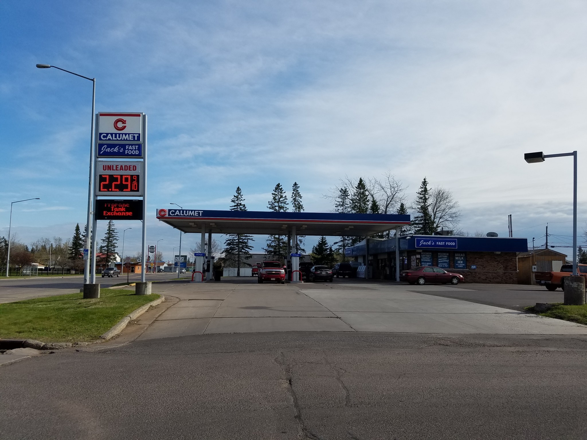 5701 Tower Ave, Superior, WI for sale Building Photo- Image 1 of 1