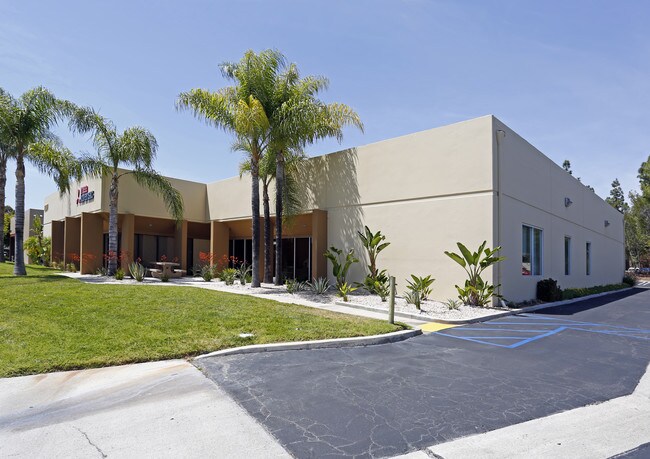 Plus de détails pour 23281 Vista Grande Dr, Laguna Hills, CA - Industriel à vendre