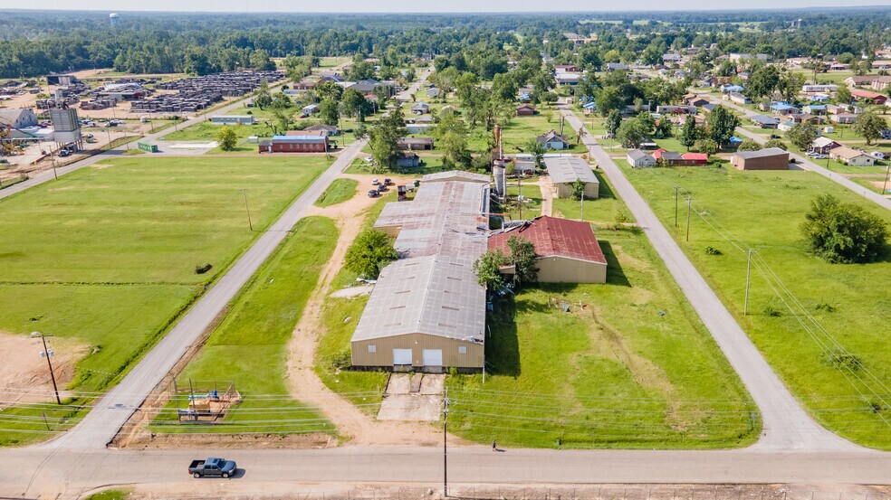212 108th St, Amory, MS for sale - Primary Photo - Image 1 of 1