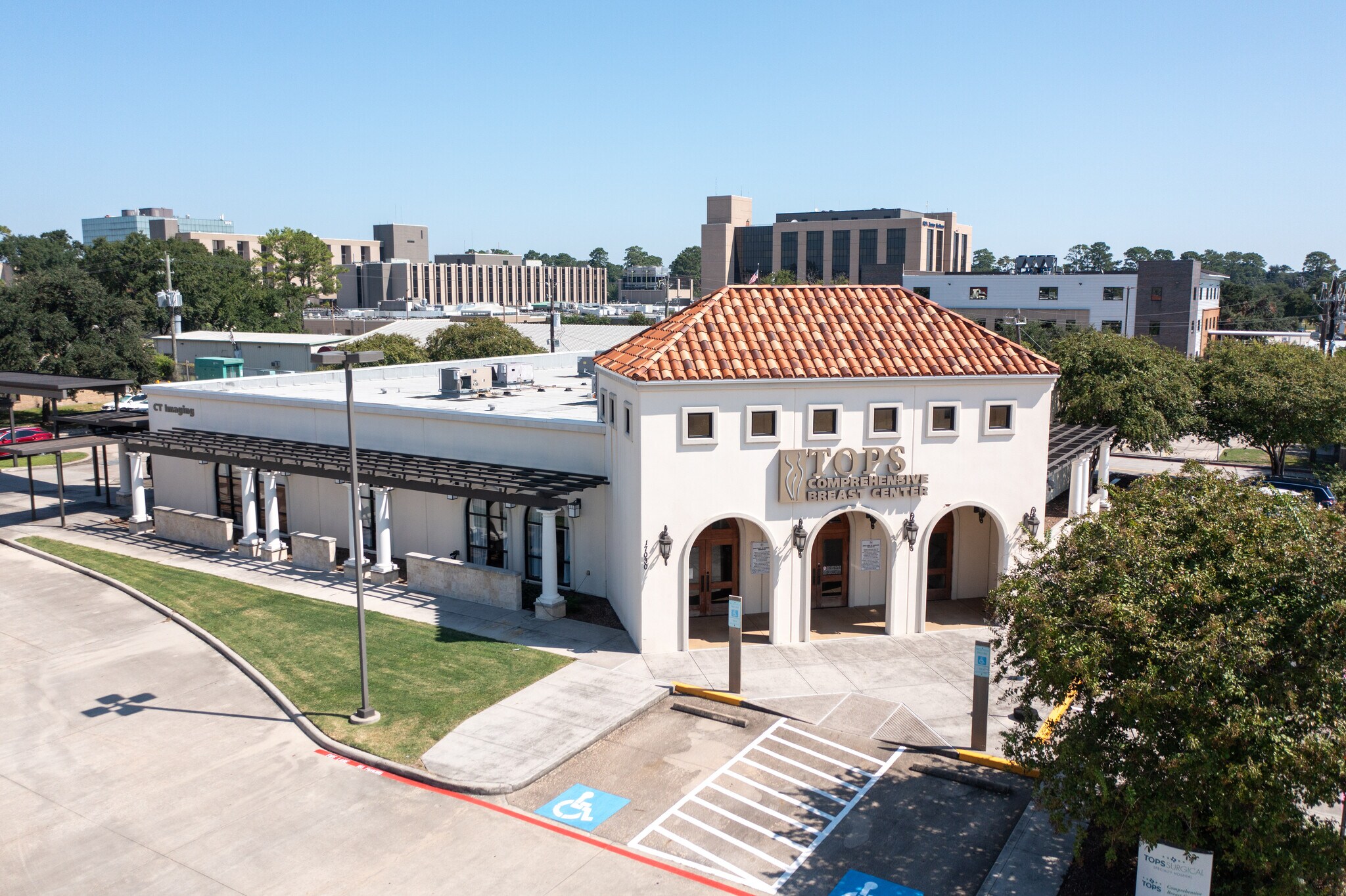17030 Red Oak Dr, Houston, TX à vendre Photo du bâtiment- Image 1 de 7