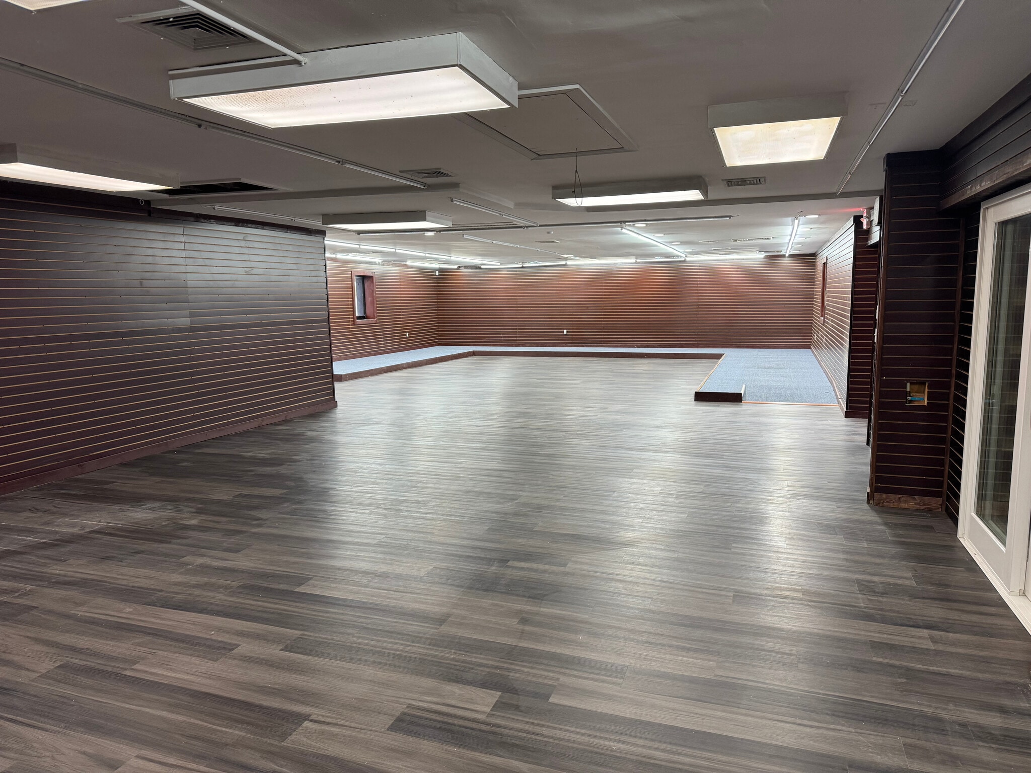 22 W 14th St, Front Royal, VA for lease Interior Photo- Image 1 of 23